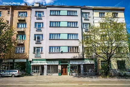 Prodej bytu 1+1 40 m² 5. května, Praha - Nusle