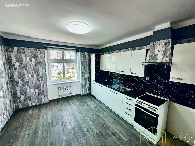 Pronájem bytu 2+1 65 m² Sklářská, Teplice - Řetenice