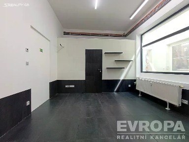 Pronájem výrobní haly, prostoru 200 m² Nová Paka