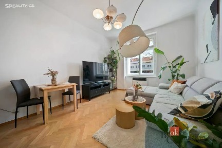 Prodej bytu 2+1 47 m² Korunní, Praha - Vinohrady