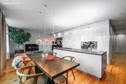 Pronájem bytu 3+kk 105 m² Lodecká, Praha - Nové Město