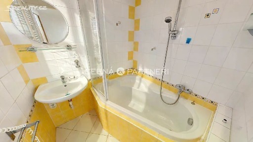 Pronájem bytu 3+1 80 m² Palackého, Chomutov