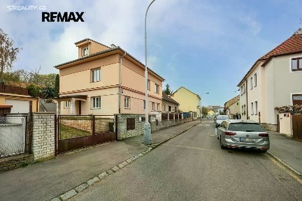Prodej rodinného domu 216 m², pozemek 580 m² Střední, Praha - Veleslavín