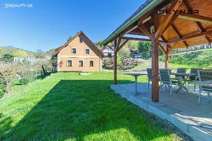 Prodej rodinného domu 271 m², pozemek 1618 m² Kunratice - Studený