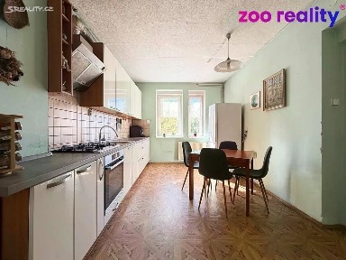 Prodej rodinného domu 98 m², pozemek 272 m² Karla Čapka, Chomutov