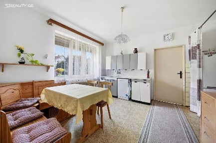 Prodej rodinného domu 100 m², pozemek 498 m² Vrchlického, Holice - Staré Holice