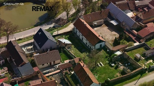 Prodej vícegeneračního domu 170 m², pozemek 977 m² Vrbičany