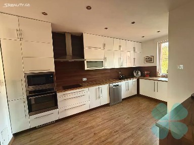 Prodej rodinného domu 220 m², pozemek 449 m² Pražská, Radnice