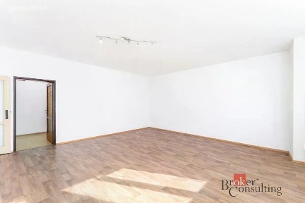 Prodej bytu 2+1 72 m² Sokolovská, Praha - Libeň