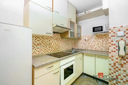 Pronájem bytu 2+1 53 m² K otočce, Praha - Modřany
