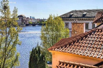 Pronájem bytu 2+kk 87 m² Na Kampě, Praha - Malá Strana
