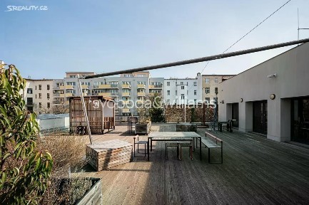 Pronájem kanceláře 663 m² Lihovarská, Praha - Libeň