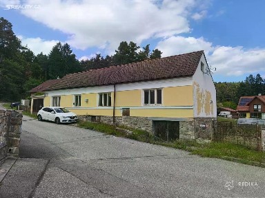 Prodej rodinného domu 408 m², pozemek 1522 m² Srnín