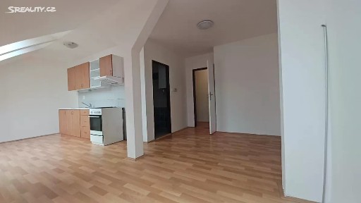 Pronájem bytu 2+kk 57 m² Bělohorská, Plzeň - Severní Předměstí
