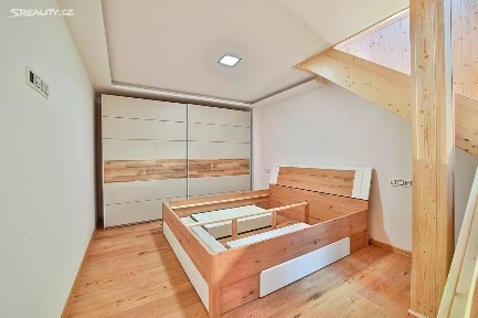 Prodej bytu 2+kk 45 m² Chebská, Karlovy Vary - Dvory