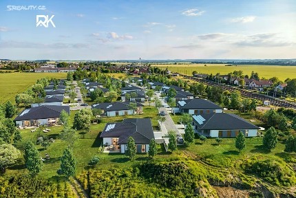 Prodej rodinného domu 213 m², pozemek 700 m² Káranice
