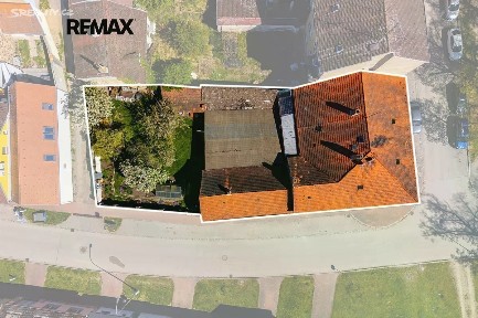 Lišov, České Budějovice, náměstí Míru, 12