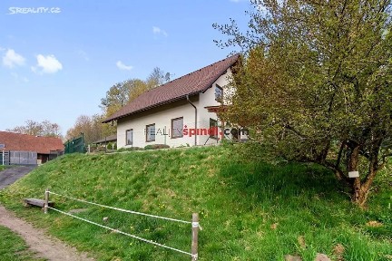 Prodej rodinného domu 188 m², pozemek 3565 m² Chvaleč