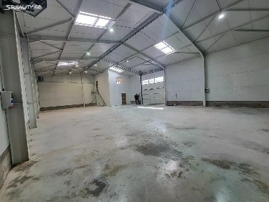 Pronájem skladového prostoru 150 m²