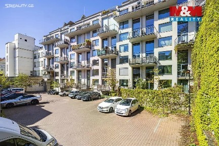 Prodej bytu 2+kk 45 m² U libeňského pivovaru, Praha - Libeň