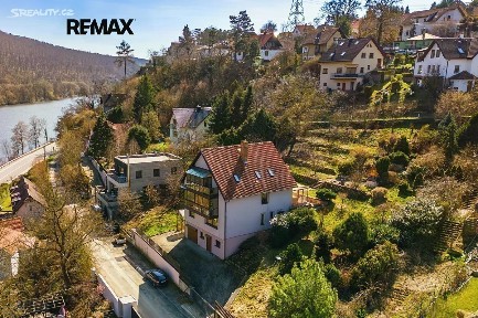 Prodej rodinného domu 300 m², pozemek 2121 m² Měchenice