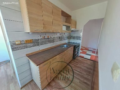 Pronájem bytu 3+1 67 m² Lipová, Jílové - Kamenná