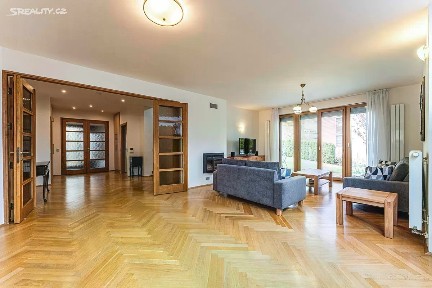 Pronájem rodinného domu 350 m², pozemek 706 m² Požárnická, Praha - Nebušice
