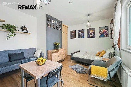 Prodej bytu 1+kk 35 m² Geologická, Praha - Hlubočepy
