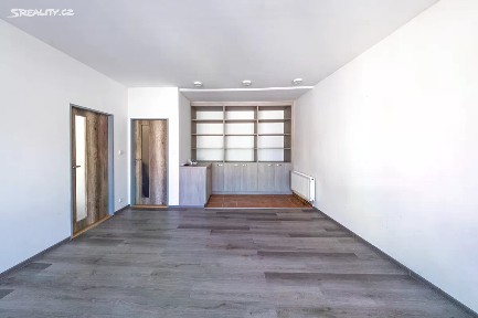 Prodej kanceláře 180 m²