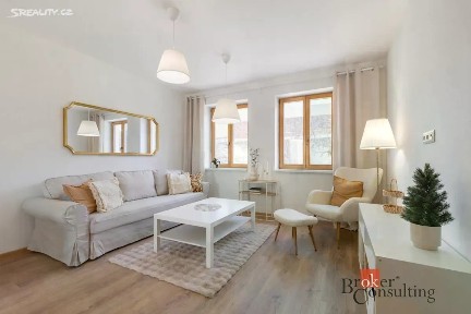 Pronájem bytu 2+kk 50 m² P. Bezruče, Valtice