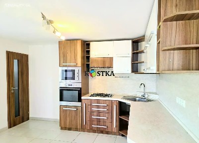 Prodej bytu 3+1 68 m² Malá strana, Studénka - Butovice