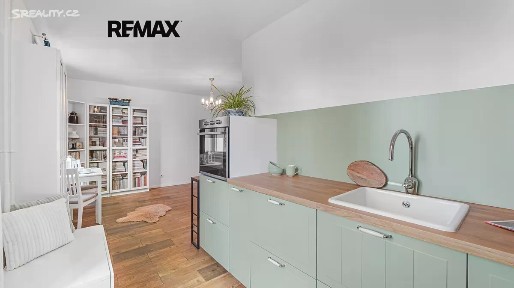 Prodej bytu 2+kk 51 m² S. K. Neumanna, Stochov