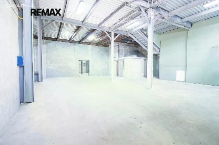 Pronájem skladového prostoru 1263 m² Praha - Vysočany