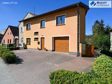 Prodej rodinného domu 166 m², pozemek 174 m² Loštice