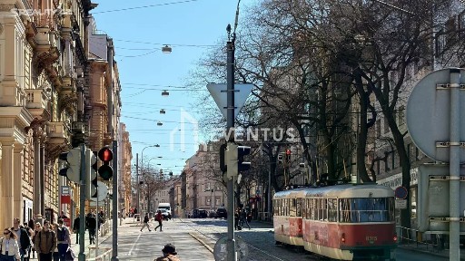 Prodej činžovního domu 1520 m² Praha - Vinohrady