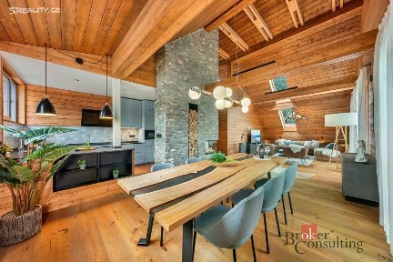 Prodej bytu 6 pokojů a více 223 m² Harrachov - Nový Svět