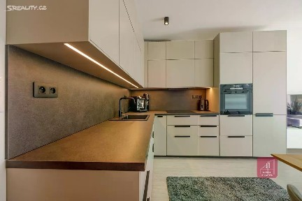 Prodej bytu 2+kk 71 m² Křepelčí, Brno - Žebětín