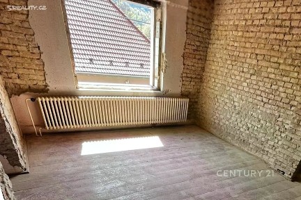 Prodej projektu na klíč 350 m², pozemek 1180 m² Pochvalov