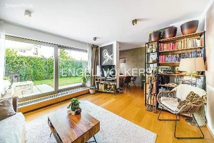 Pronájem bytu 2+kk 72 m² U Okrouhlíku, Praha - Smíchov