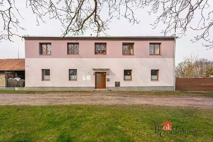 Prodej rodinného domu 320 m², pozemek 237 m² Barchov