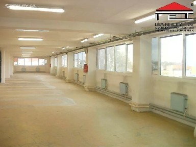 Pronájem skladového prostoru 456 m² Ve žlíbku, Praha - Horní Počernice