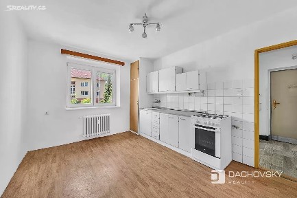 Prodej bytu 2+1 53 m² Teplého, Pardubice - Zelené Předměstí