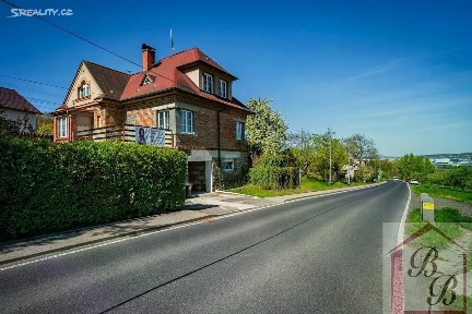 Prodej rodinného domu 219 m², pozemek 445 m² Dobrovice - Holé Vrchy