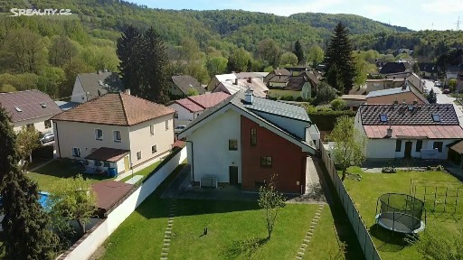 Prodej rodinného domu 295 m², pozemek 962 m² V Závětří, Loděnice - Jánská