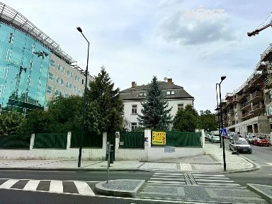 Pronájem kanceláře 36 m² Hartigova, Praha - Žižkov