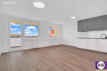 Prodej bytu 4+kk 81 m² Luhovská, Praha - Kobylisy