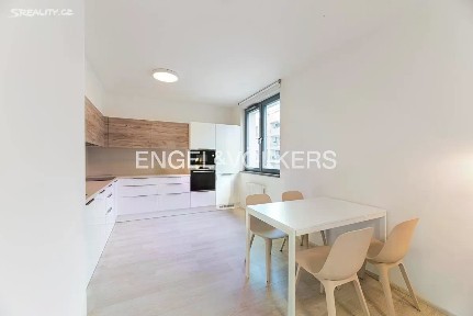 Pronájem bytu 2+kk 65 m² U Mlýnského kanálu, Praha - Karlín