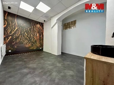 Pronájem obchodního prostoru 23 m²