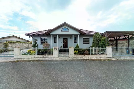 Prodej rodinného domu 125 m², pozemek 693 m²