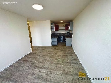 Prodej bytu 2+kk 45 m² Novodvorská, Praha